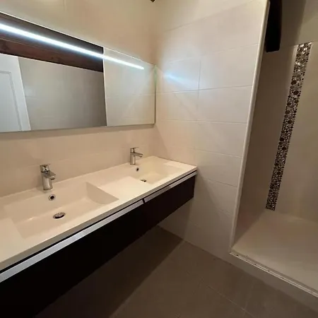 La Tour Du Manoir Holiday home *
