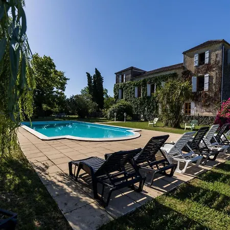 La Tour Du Manoir Arouille