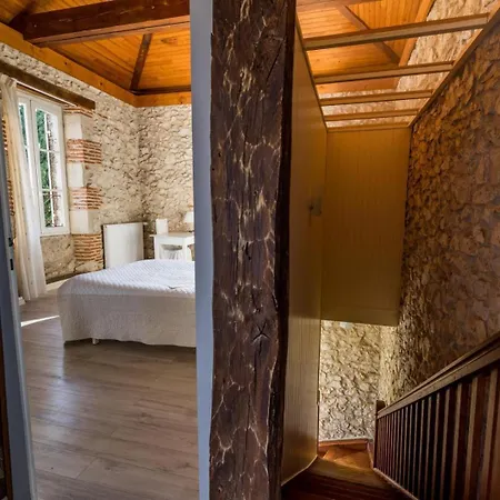 La Tour Du Manoir